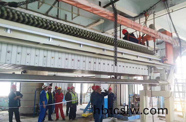 吉林(lin)石(shi)化(hua)闆(ban)框壓濾機